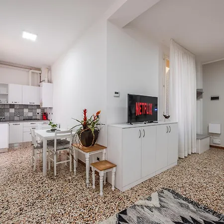 Apartamento Ab Plus - Via De' Gargiolari 2 *